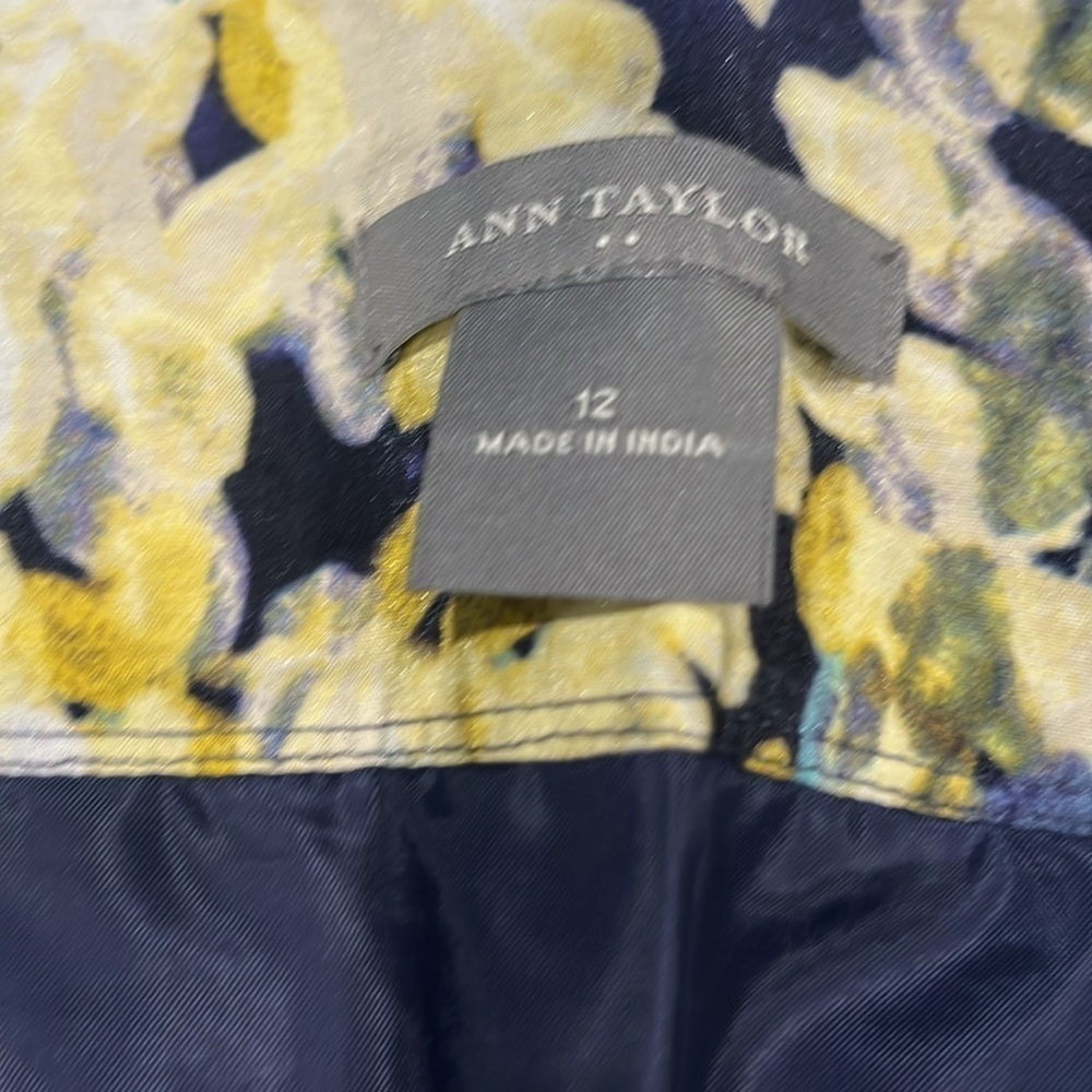 Ann Taylor Factory Skirt with Pockets - Picture 3 of 5